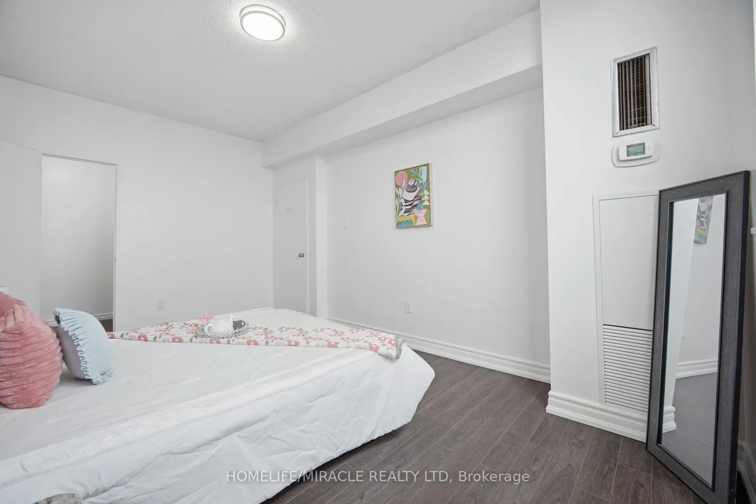 Additional image 16 of 100 Prudential Drive 1703