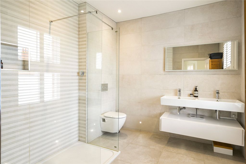 Additional image 17 of 4 bed detached house for saleSt. Andrews Road, Henley-On-Thames, Oxfordshire RG9