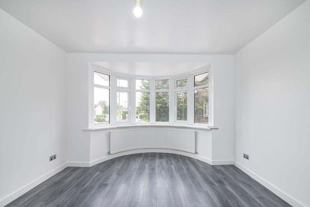 Additional image 17 of 5 bed semi-detached house for saleNelson Road, Hounslow TW3