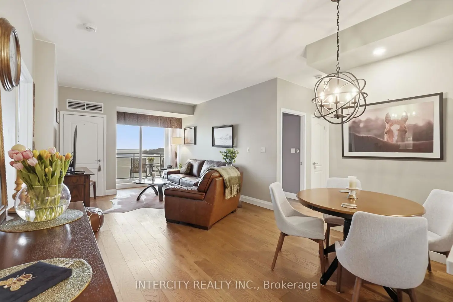 699 Aberdeen Boulevard 905 photo 4