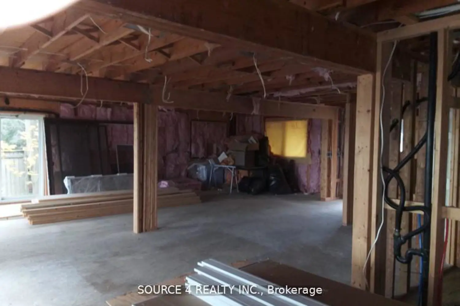 Additional image 8 of 1376 Lakeshore Road