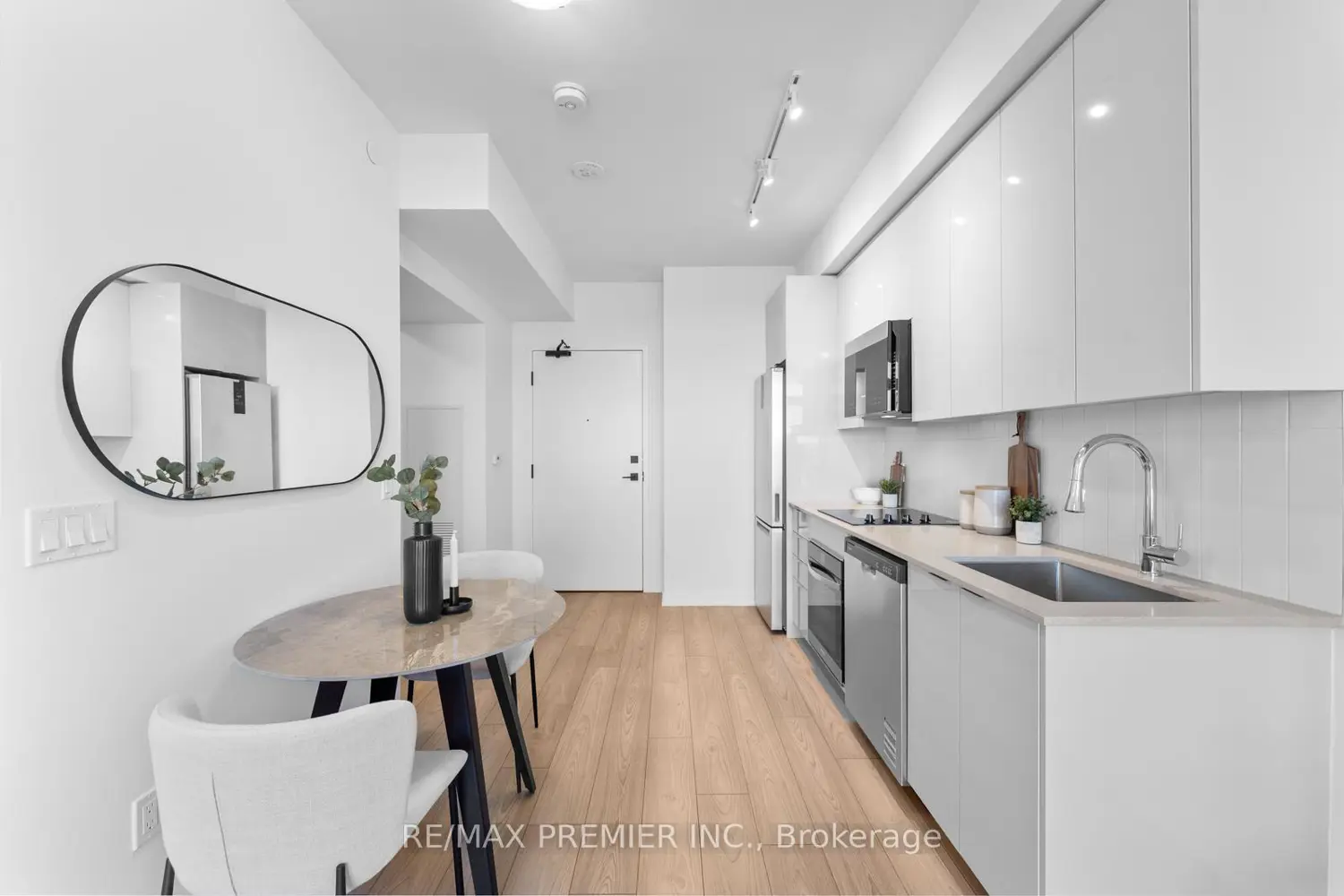 474 Caldari Road 2206 photo 2