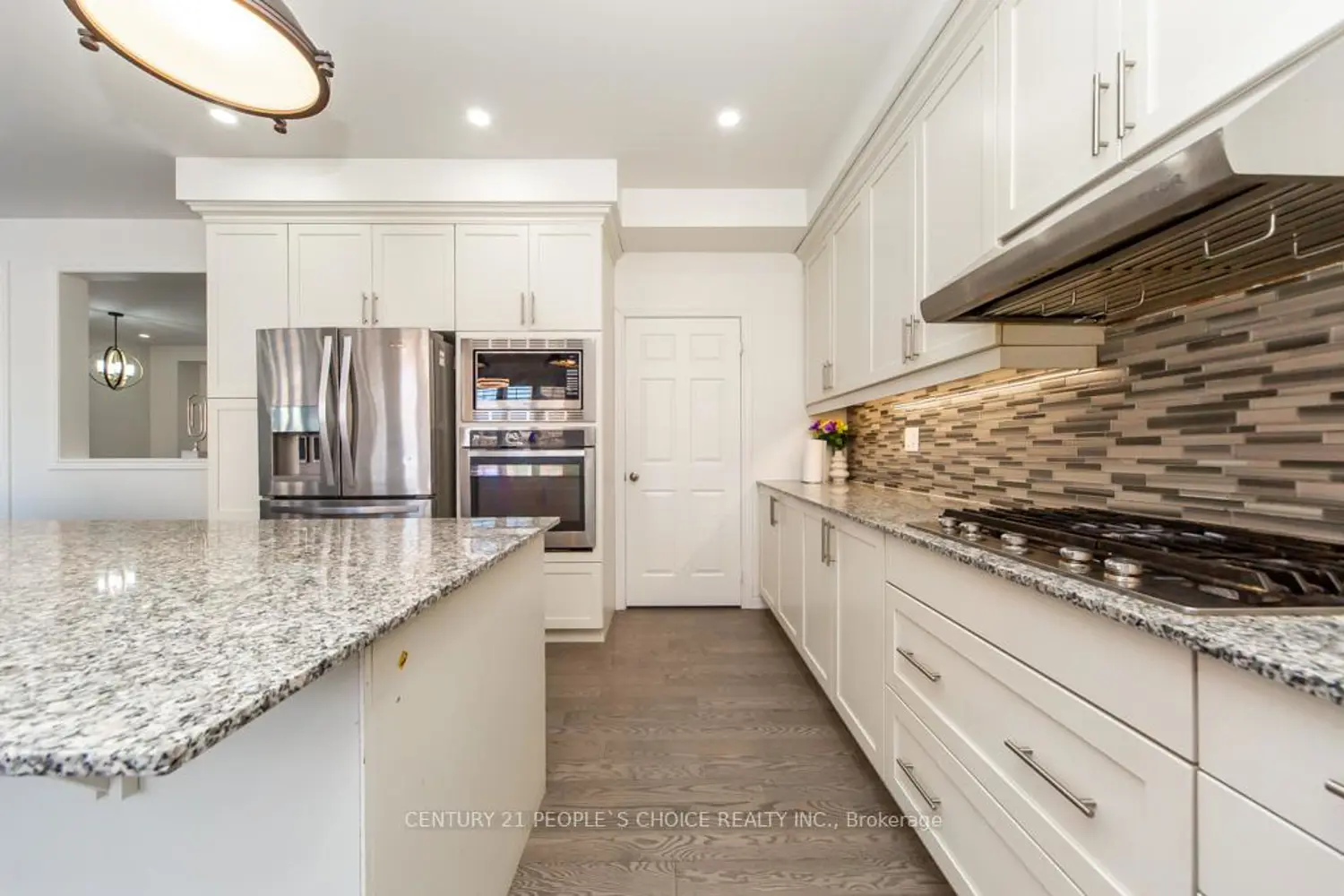 57 Aldersgate Drive photo 5
