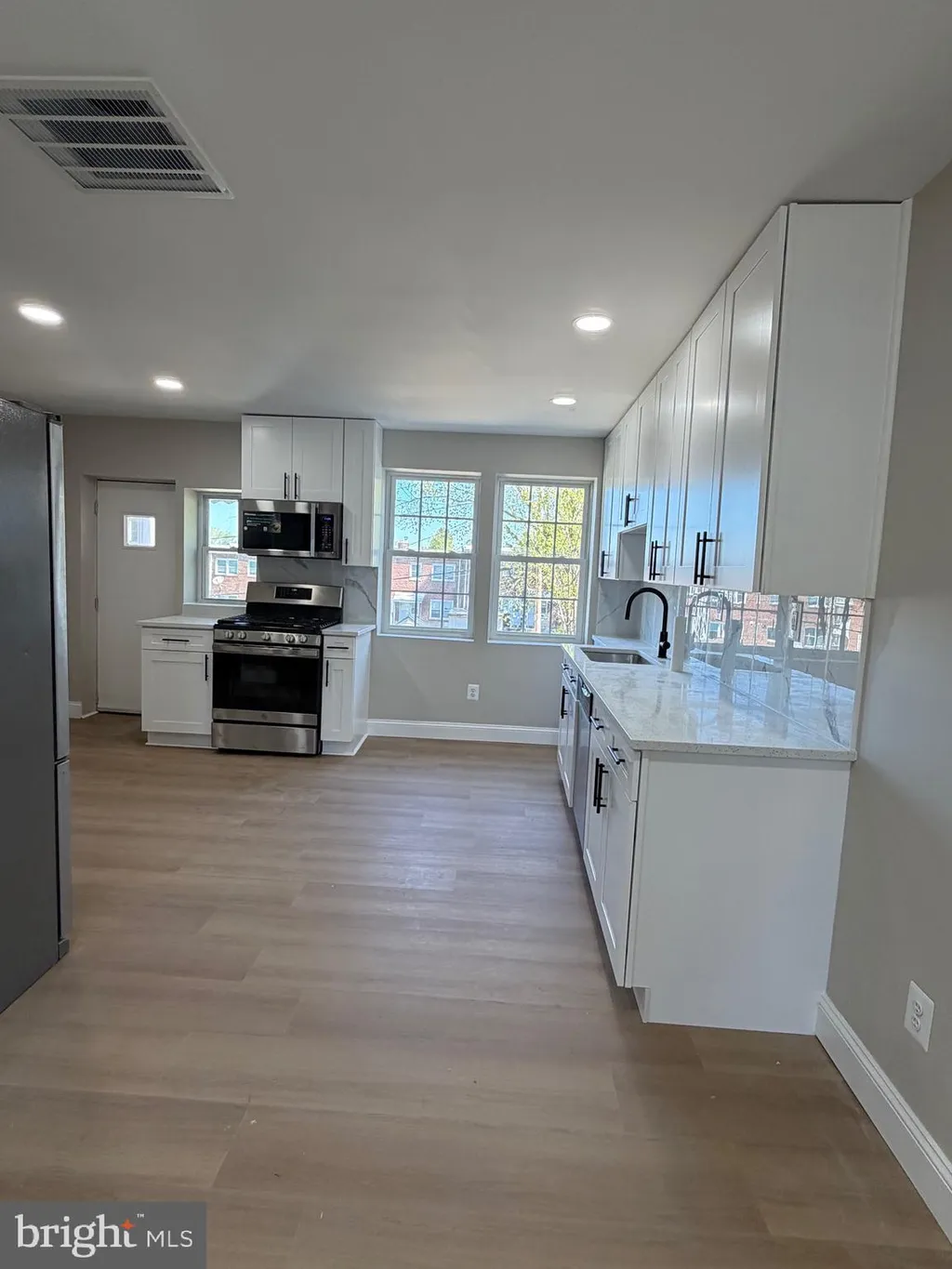212 W Riverview Road, Baltimore, MD 21225 photo 5