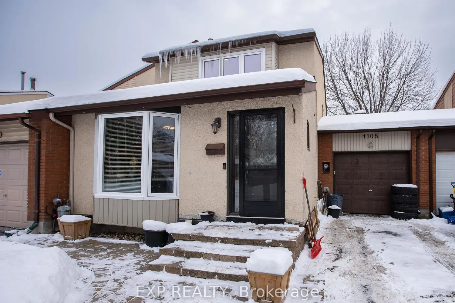 1108 Grenoble Crescent