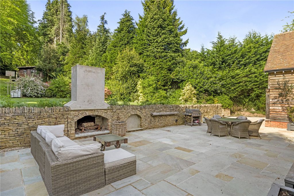 Additional image 23 of 5 bed detached house for saleSquare Drive, Haslemere, Surrey GU27