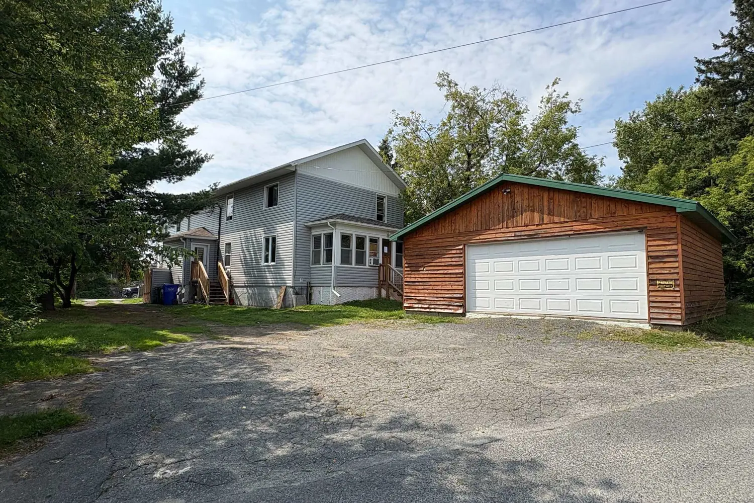 69 Mccamus Avenue photo 2
