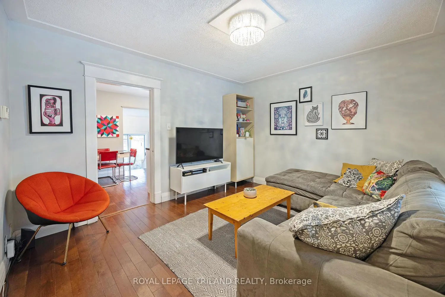 208 Edward Street photo 3