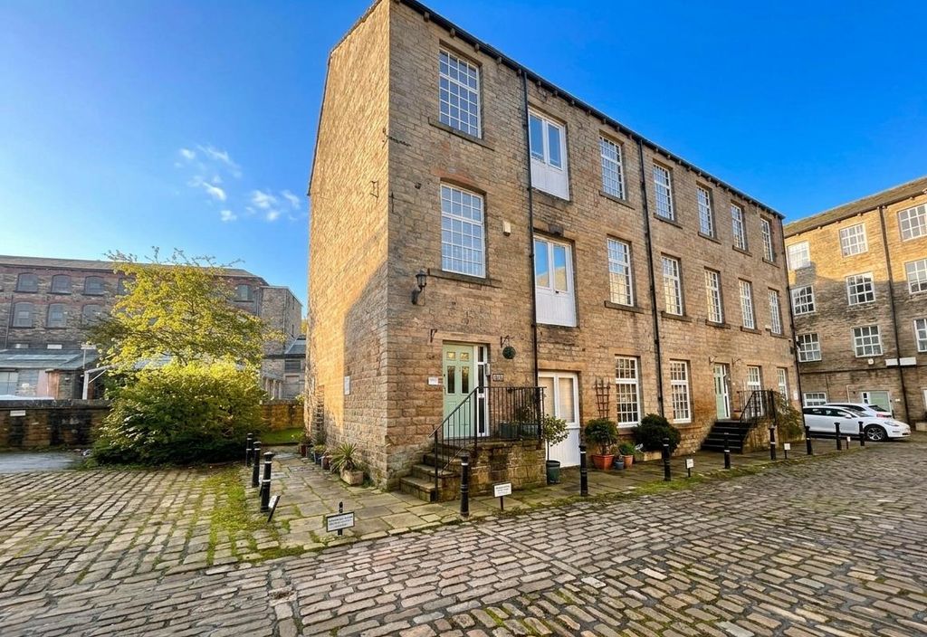 1 bed flat for saleWharf Street, Sowerby Bridge HX6
