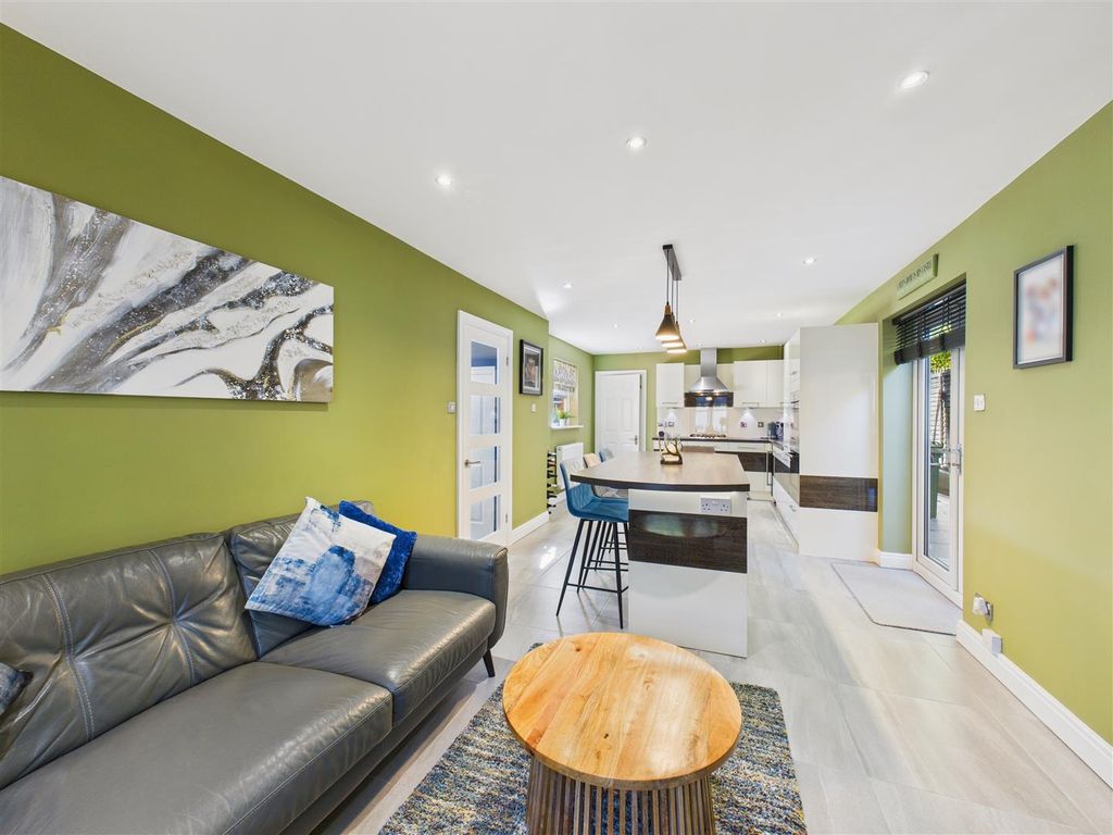 Additional image 12 of 4 bed detached house for saleBirch Close, Hessle HU13