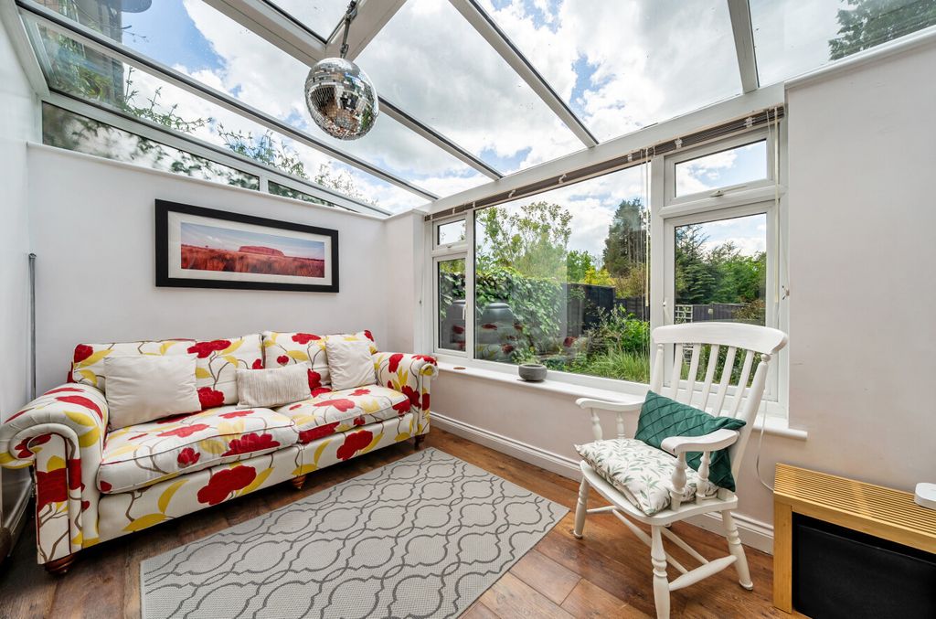 Additional image 5 of 3 bed semi-detached house for saleHaslemere, Surrey GU27