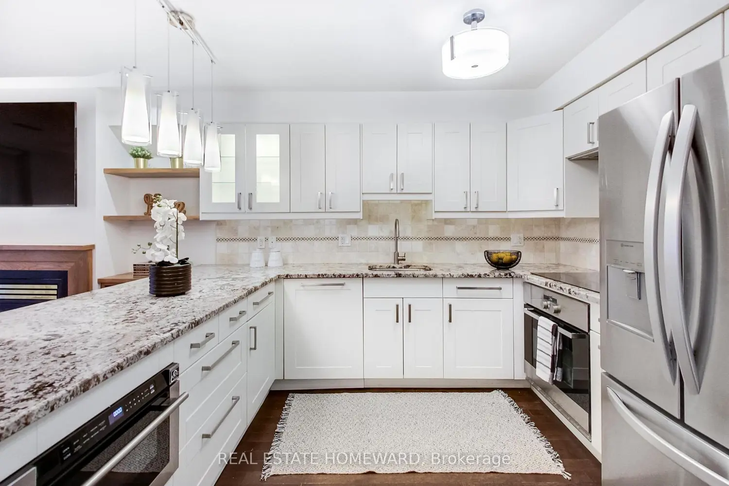 Additional image 10 of 2371 Queen Street 101