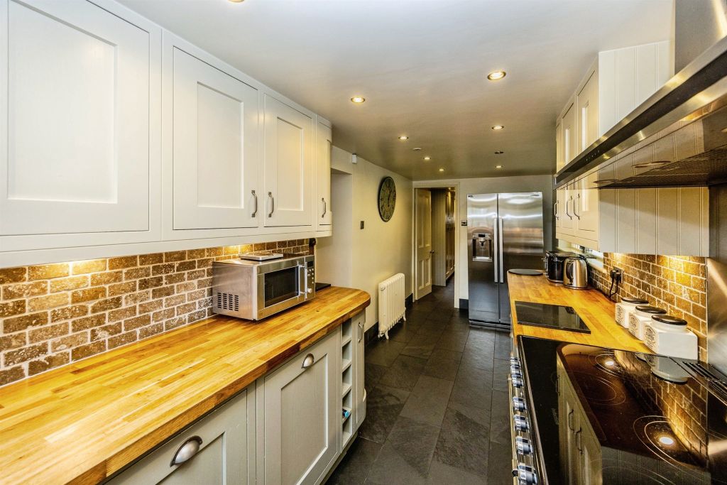 Additional image 3 of 4 bed detached house for salePule Hill, Boothtown, Halifax HX3
