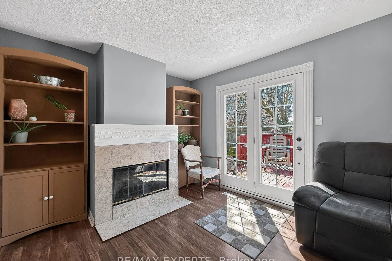 86 Sutter Avenue photo 5