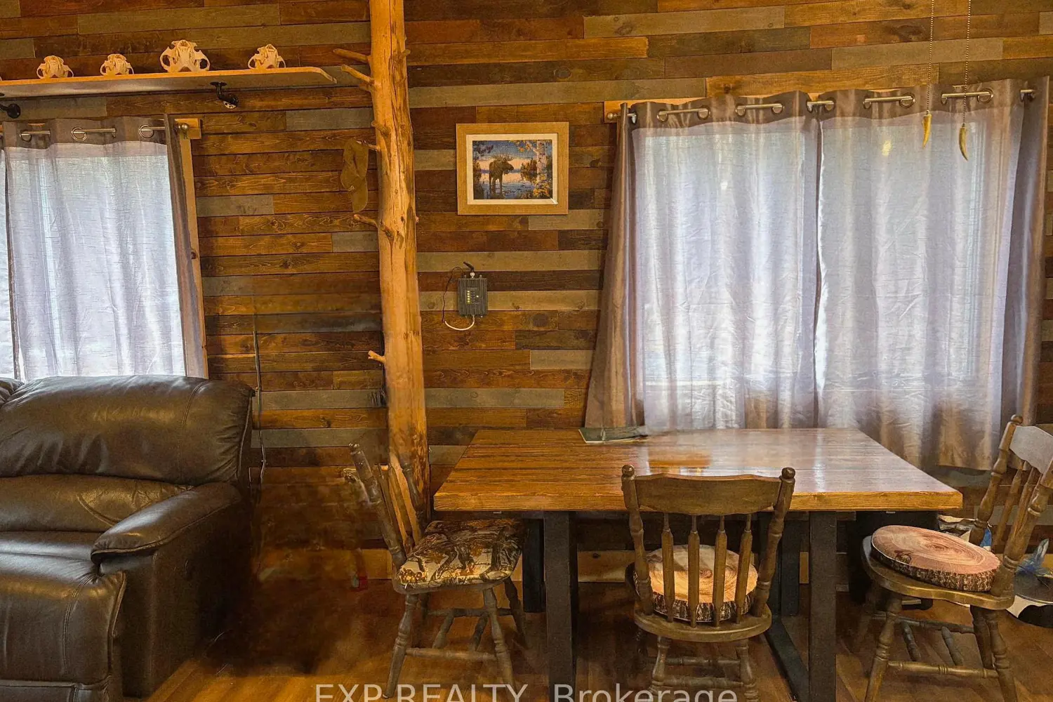 547 Guillemette Road photo 5