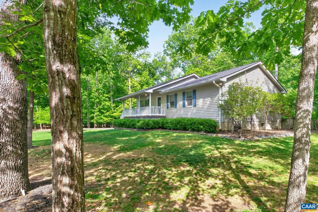Additional image 2 of 47 Dogleg Rd, Palmyra, VA 22963