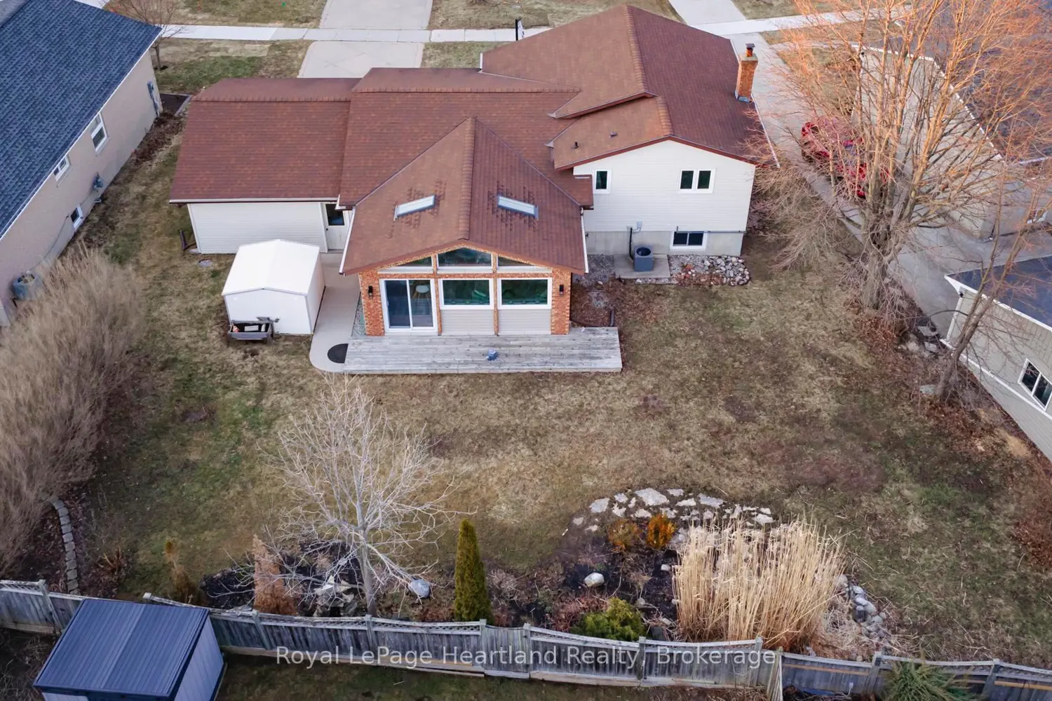 Additional image 20 of 17 Suncoast Drive