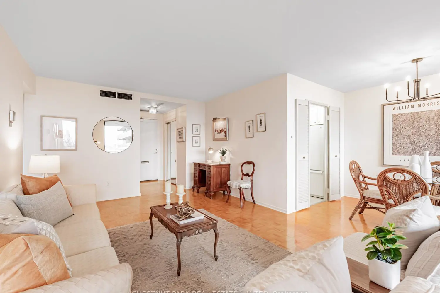 20 Avoca Avenue 505 photo 3