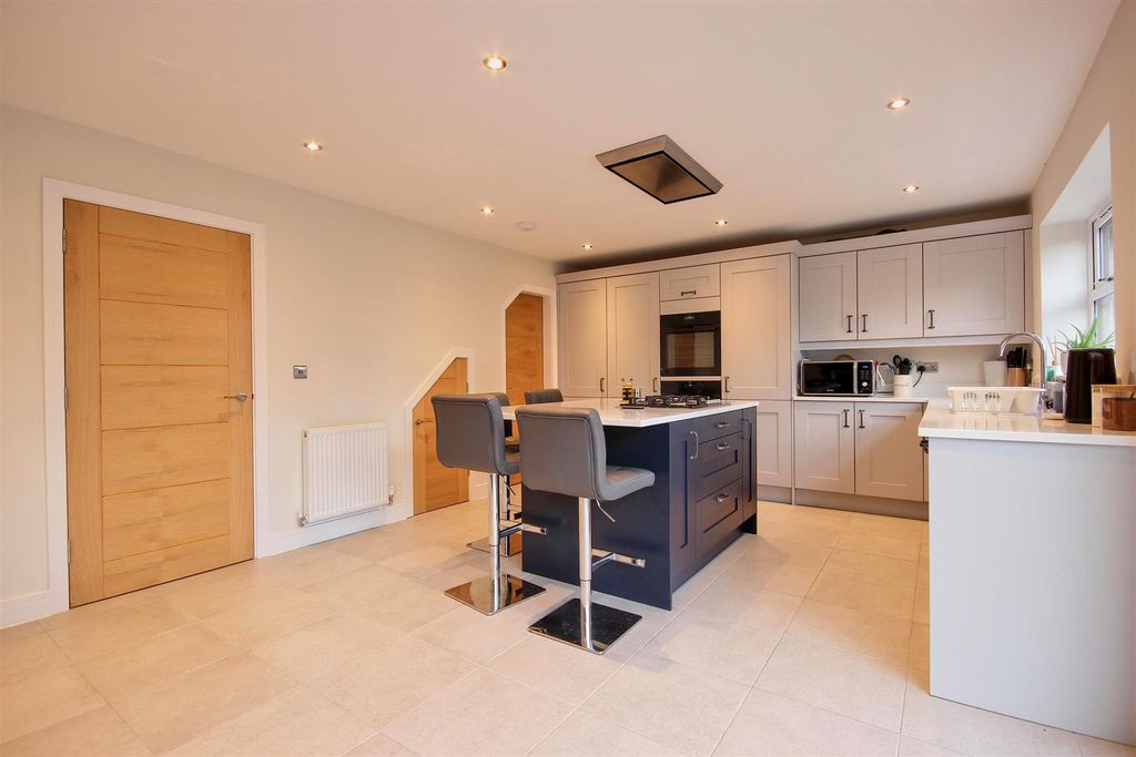 Additional image 8 of 5 bed detached house for saleEyre Grove, Hornsea HU18