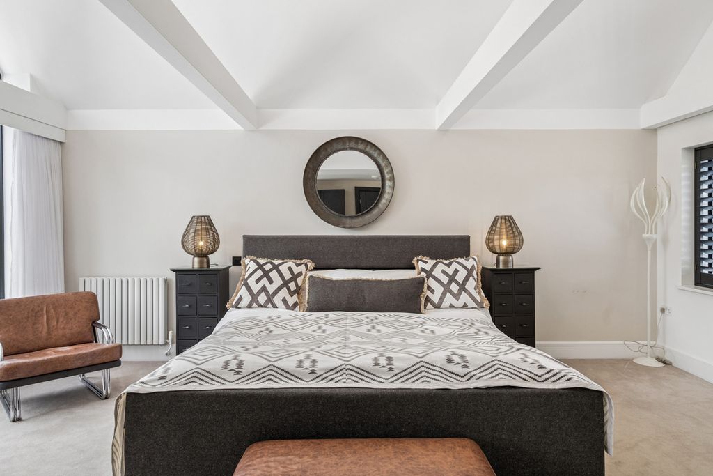 Additional image 16 of 4 bed detached house for saleSt. Davids Close, Hemel Hempstead HP3