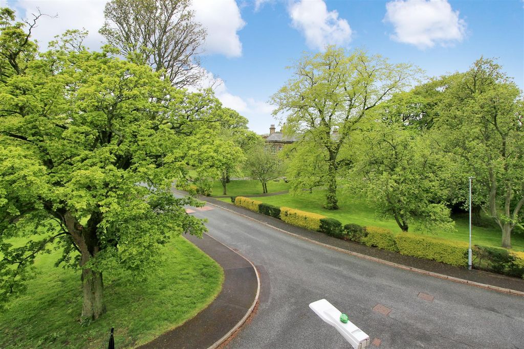 Additional image 15 of 2 bed flat for saleAlmond Court, Northowram, Halifax HX3