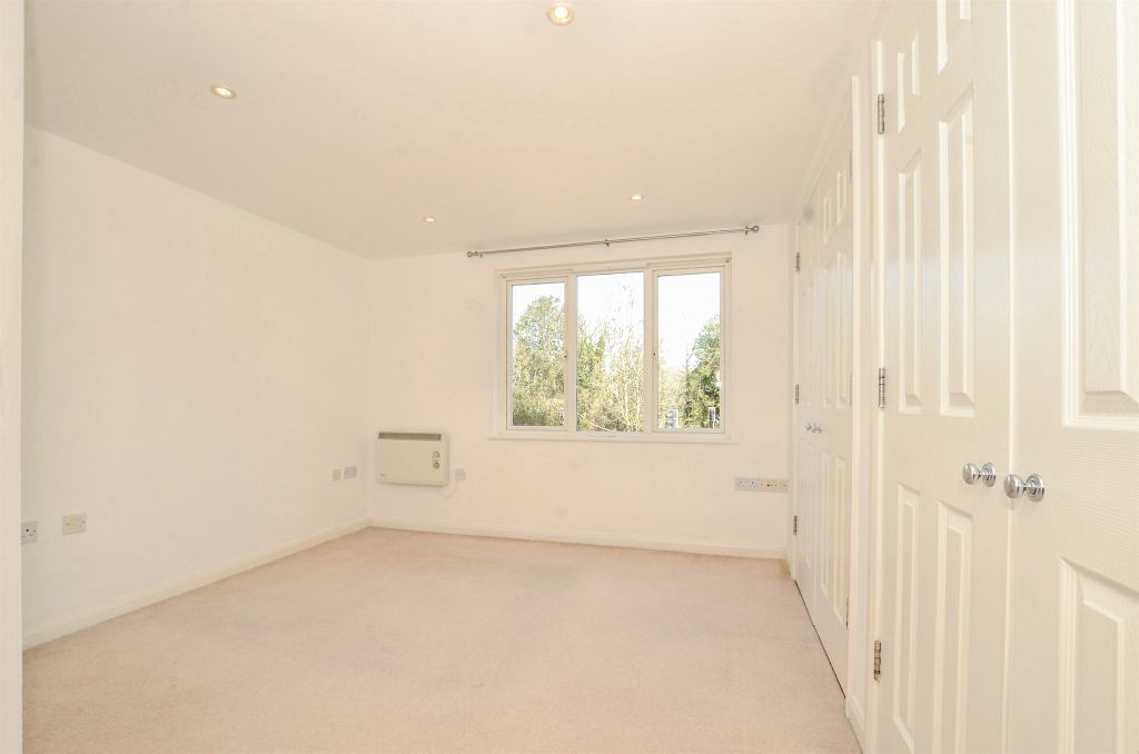 Additional image 5 of 2 bed flat for saleRoundwood Lane, Harpenden AL5