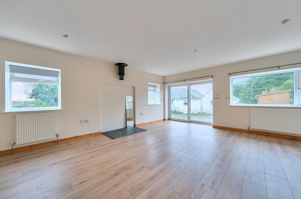 5 bed bungalow for saleWendron, Helston, Cornwall TR13 photo 5