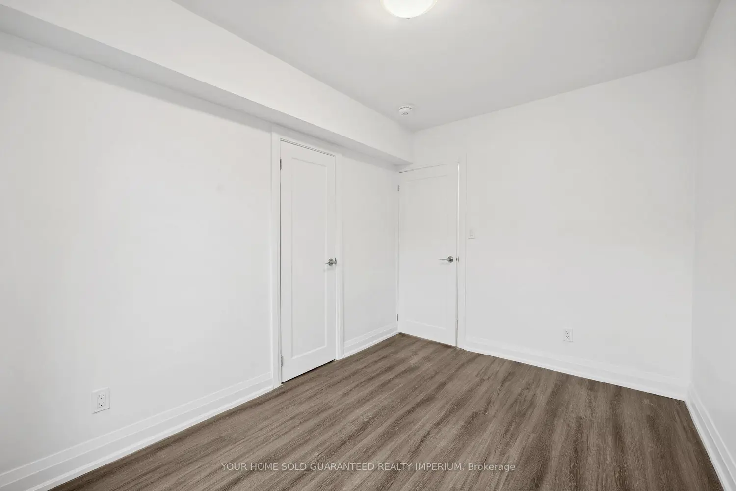 84 Taunton Road photo 4