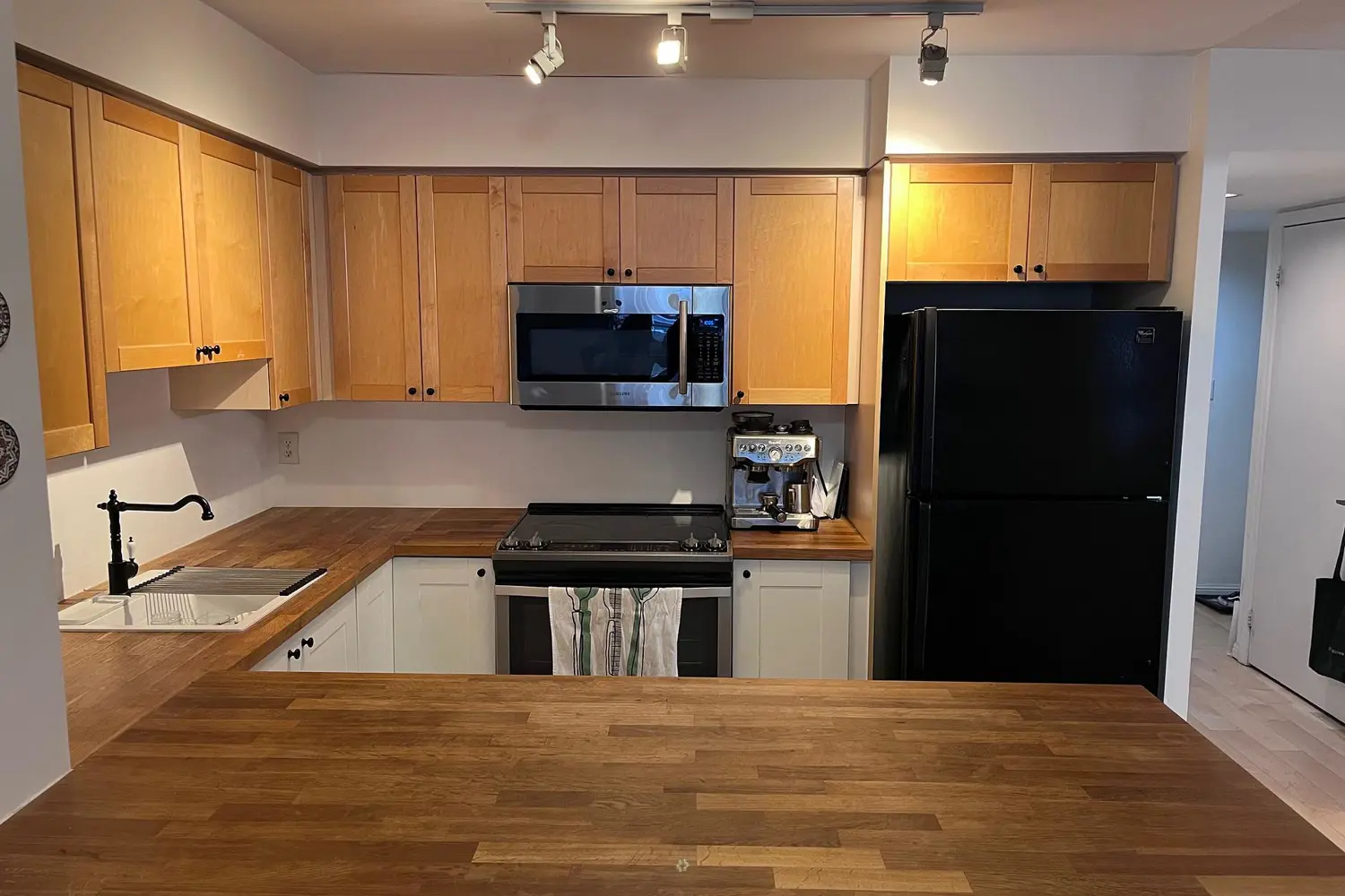 Additional image 5 of 1000 King Street 311