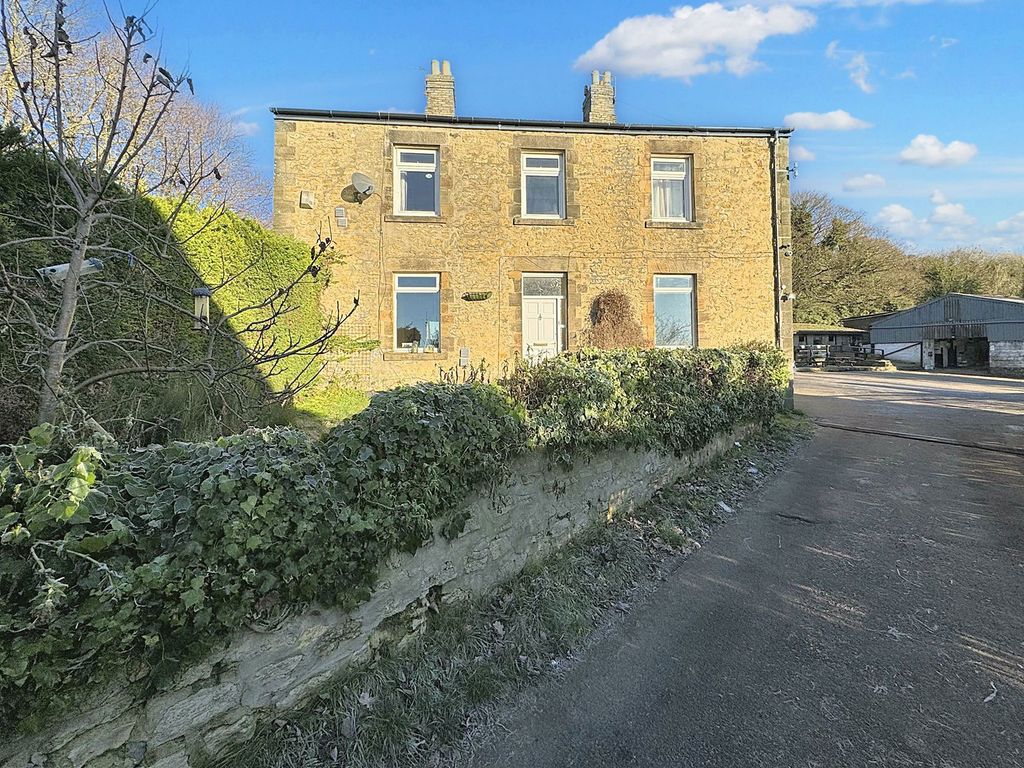 4 bed detached house for saleSunderland Street, Houghton Le Spring DH5