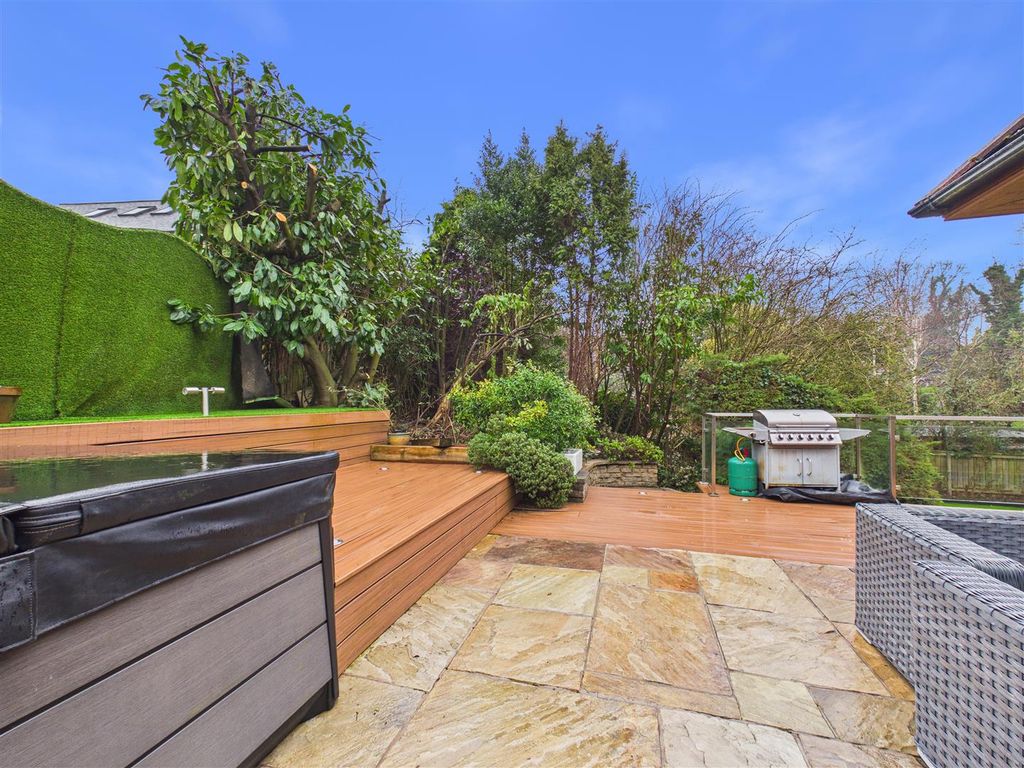 Additional image 21 of 5 bed detached house for saleHeads Lane, Hessle HU13