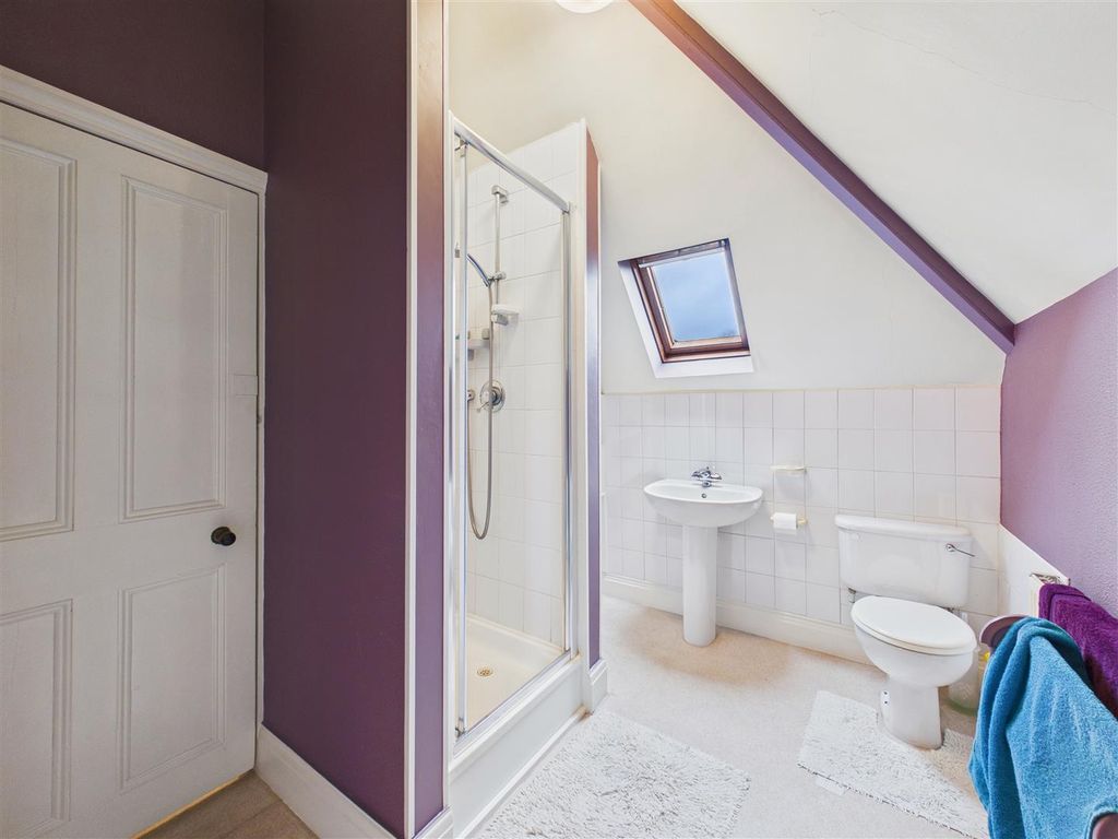 Additional image 19 of 5 bed semi-detached house for saleDavenport Avenue, Hessle HU13