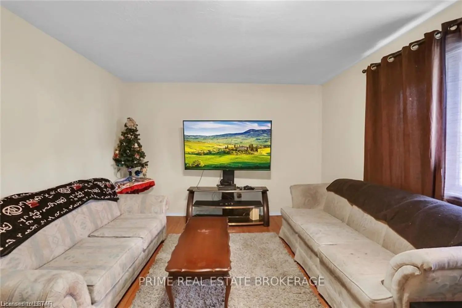 329 Salisbury Street photo 5