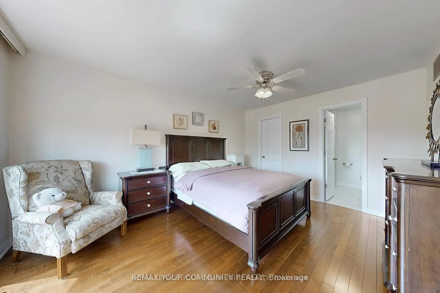 22 Hulst Drive photo 2