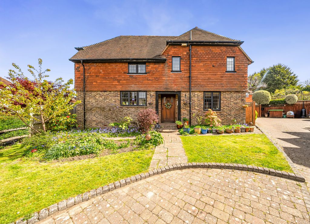 5 bed detached house for saleThe Anchorhold, Haywards Heath RH16