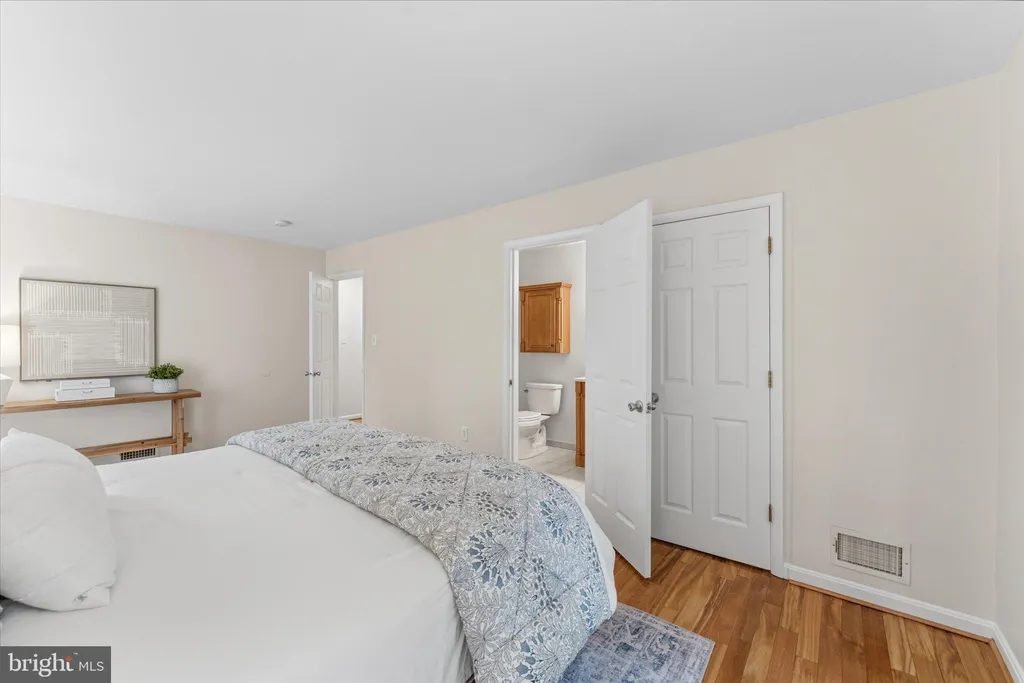 Additional image 17 of 125 Victoria Place, Sterling, VA 20164