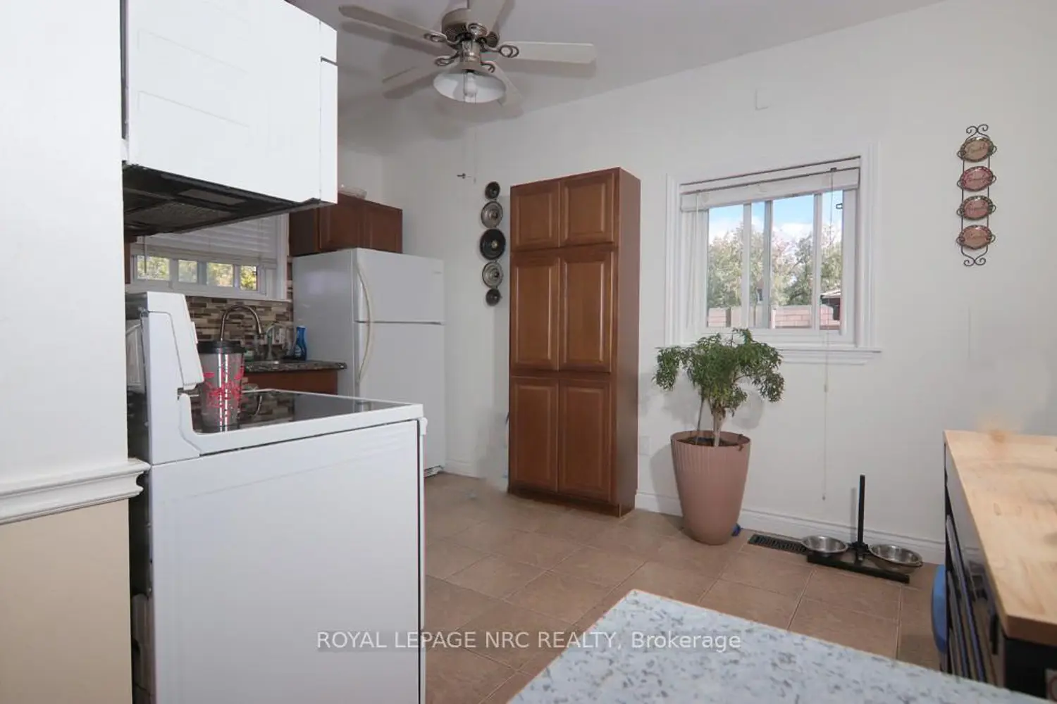 5192 Hamilton Street photo 3