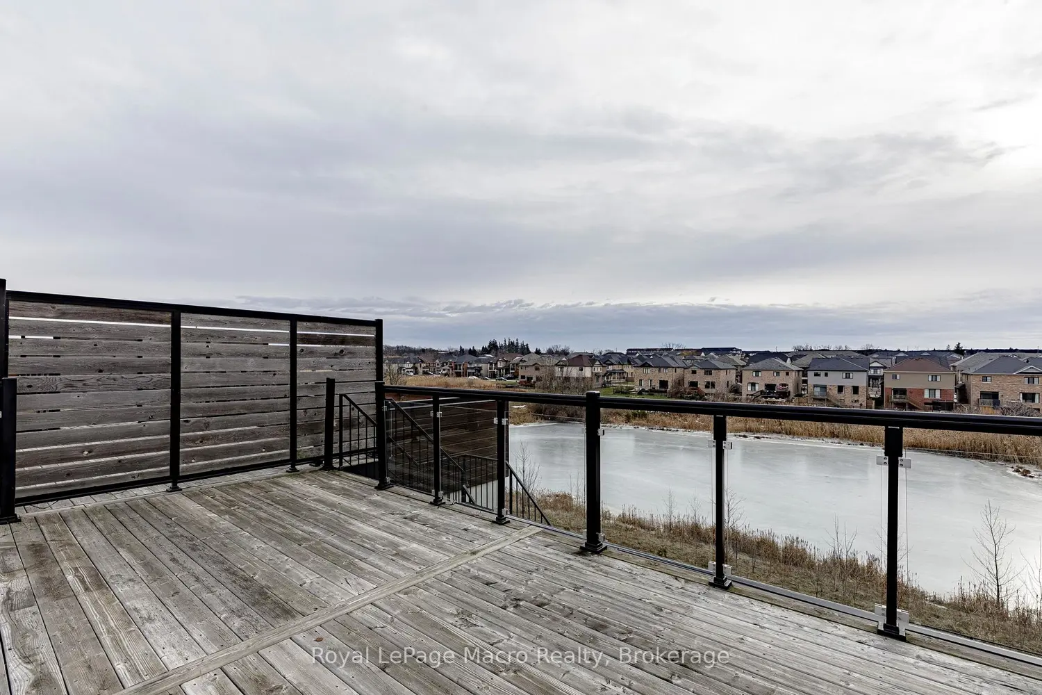 Additional image 20 of 35 Midhurst Heights #1
