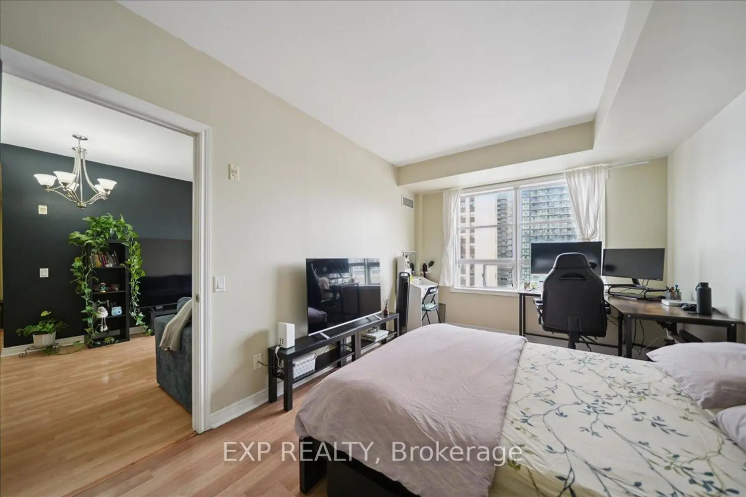 Additional image 11 of 1415 Lawrence Avenue 519