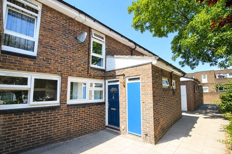 Pattison Walk, Woolwich SE18