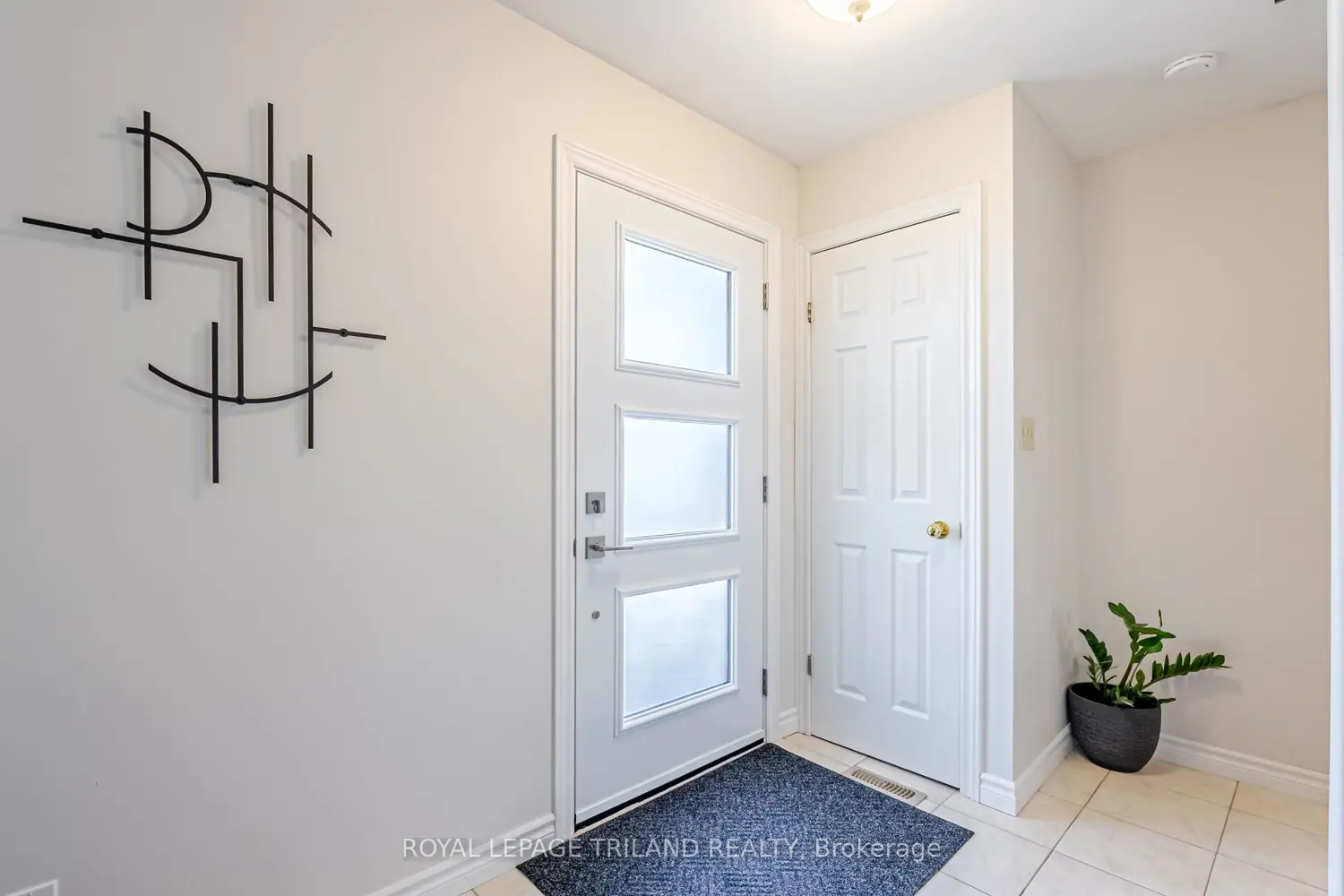 183 Canterbury Drive photo 4
