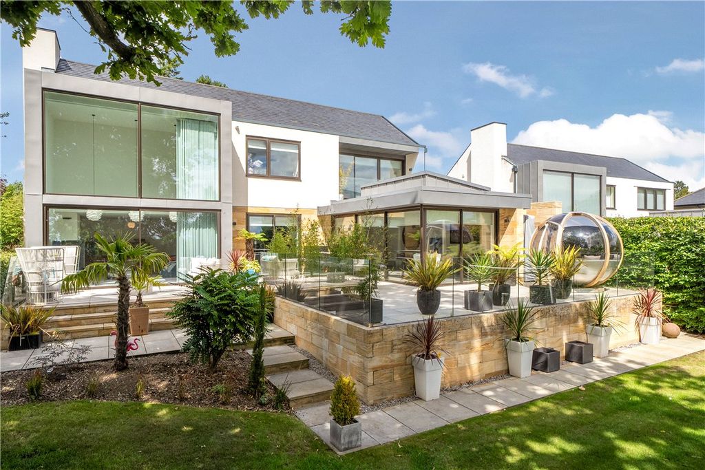 4 bed detached house for saleRossett Green Lane, Harrogate, North Yorkshire HG2