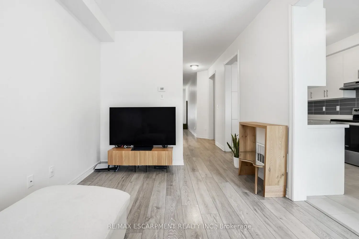 48 Harmony Way photo 4