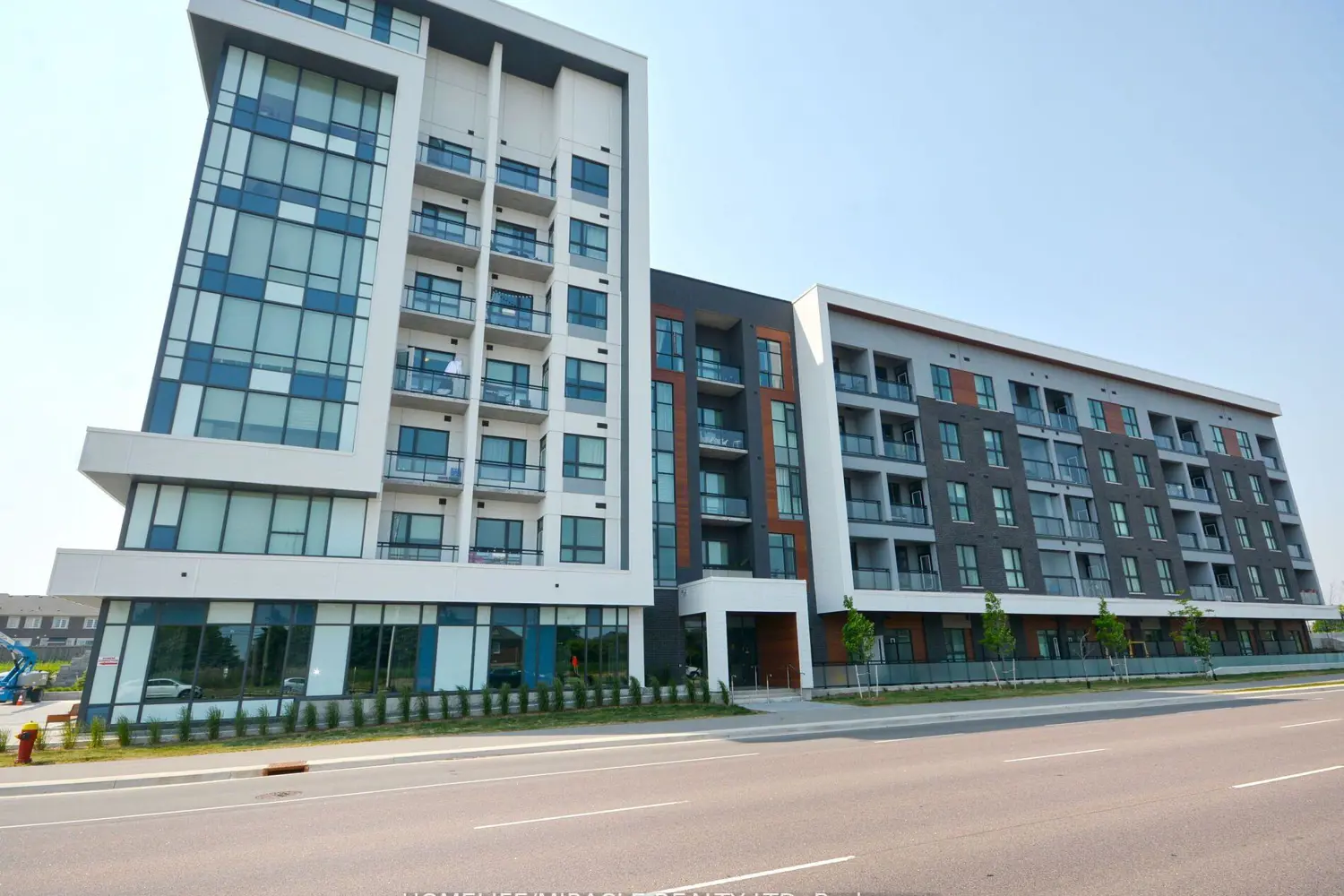 95 Dundas Street 219
