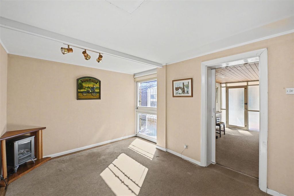 Additional image 4 of 2 bed flat for saleAvenue St. Nicholas, Harpenden AL5