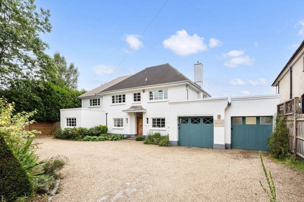 6 bed detached house for saleBrighton Road, Horsham RH13