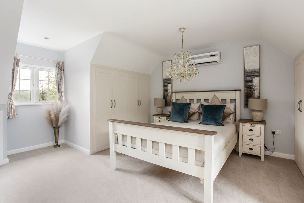 Additional image 12 of 5 bed detached house for saleHigh Road, Waterford, Hertford SG14
