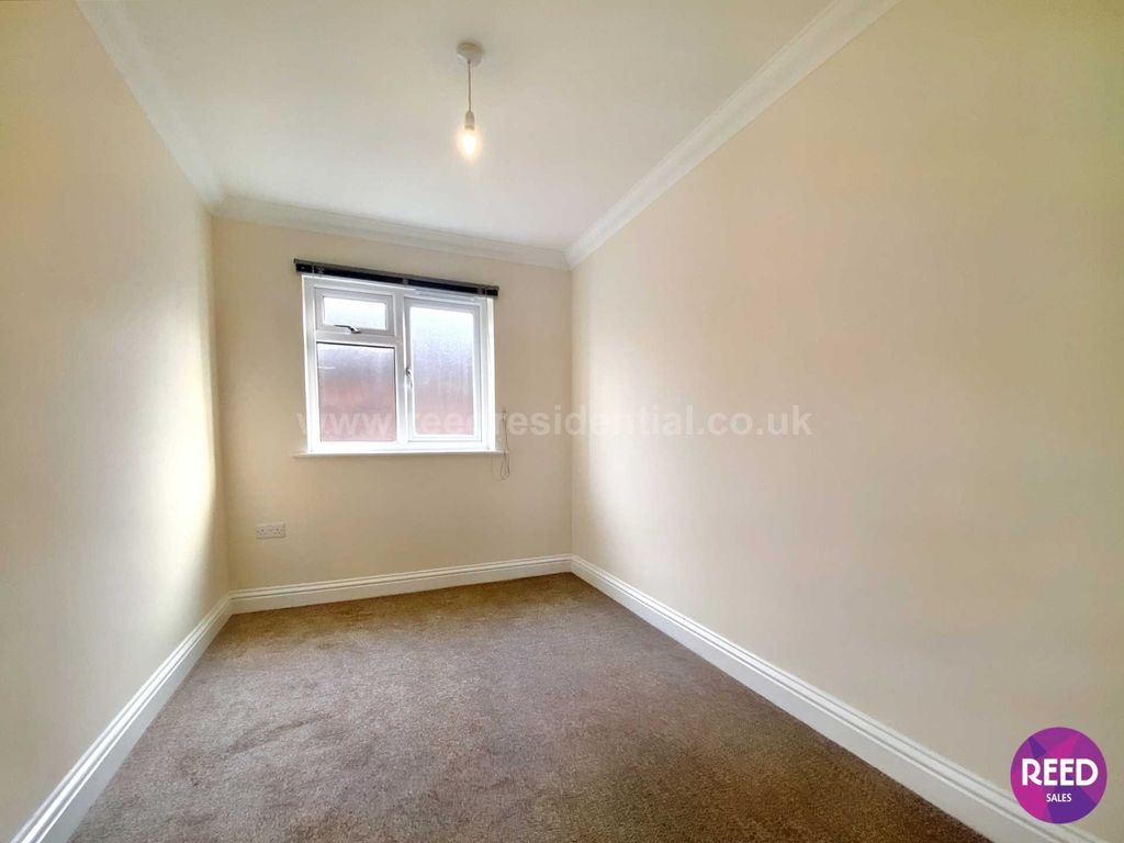 Additional image 14 of 2 bed flat for saleRiverbreeze Court, Ferry Road, Hullbridge SS5
