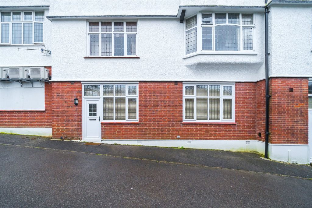 Additional image 16 of 1 bed flat for saleHaslemere, Surrey GU27