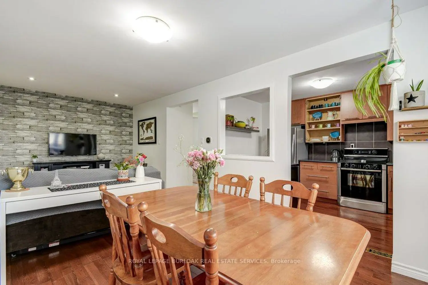 1350 Limeridge Road 18 photo 5